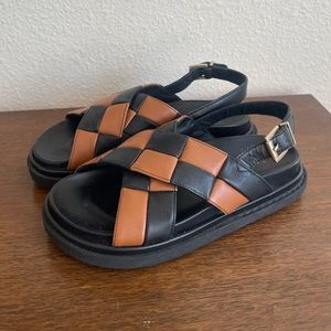 Alphas Marshmallow Scacchi Women’s Leather Sandals